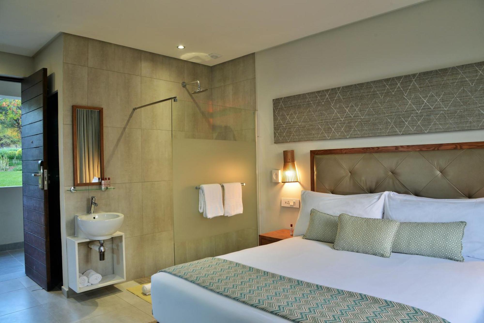Cresta Maun Hotel Екстериор снимка