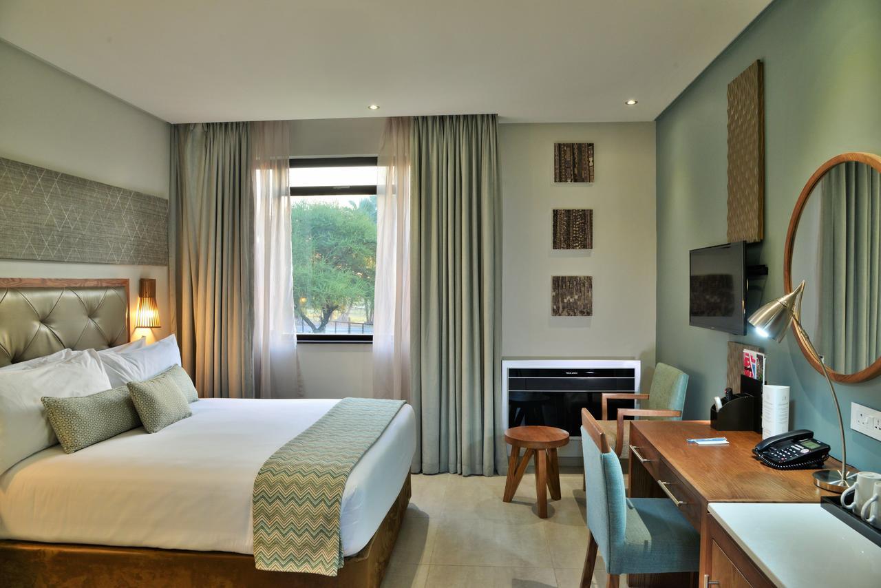 Cresta Maun Hotel Екстериор снимка